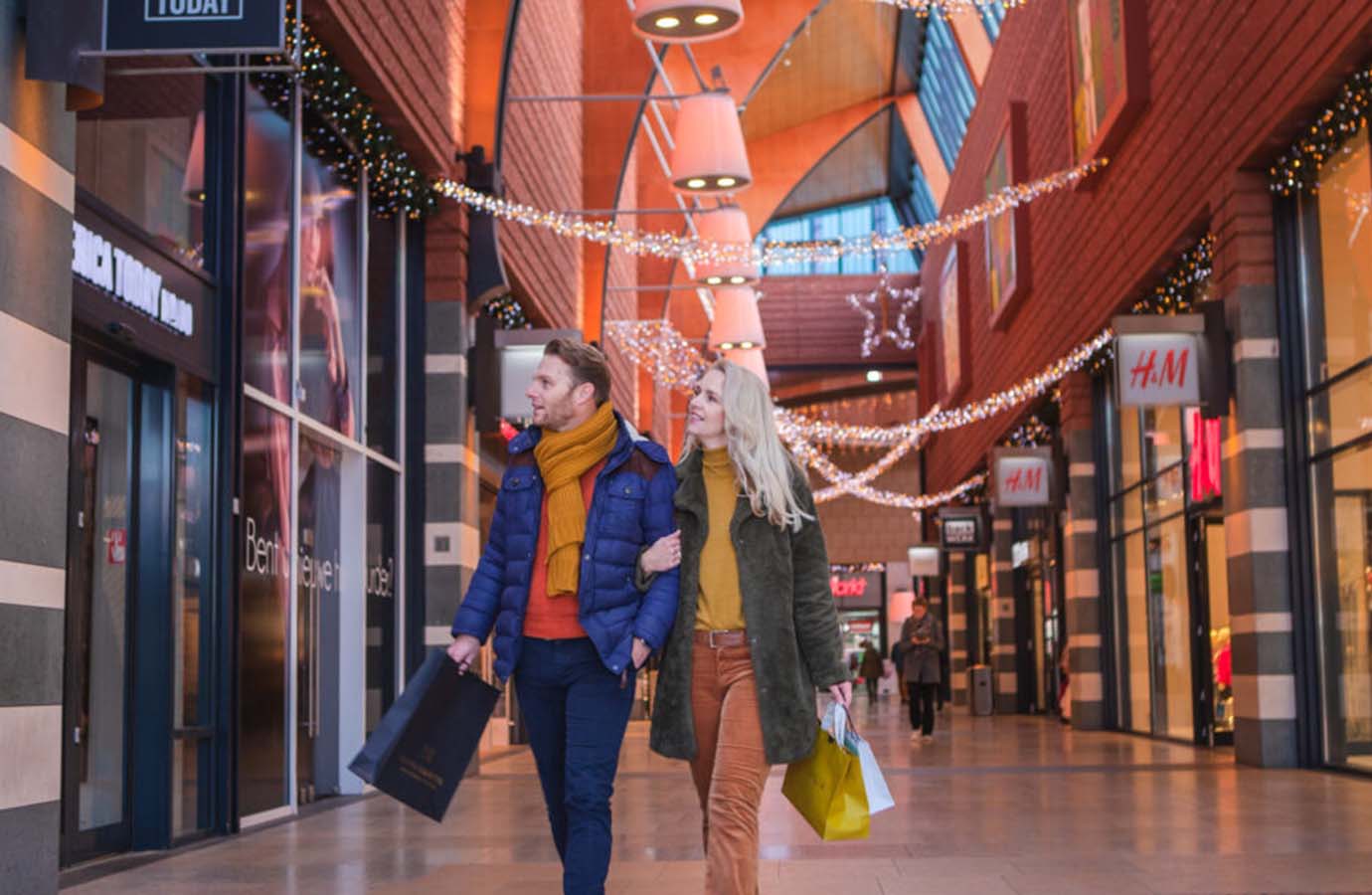 Winkeltour Enschede: Ontdek de meest karakteristieke markten en winkels in Oost-Nederland
