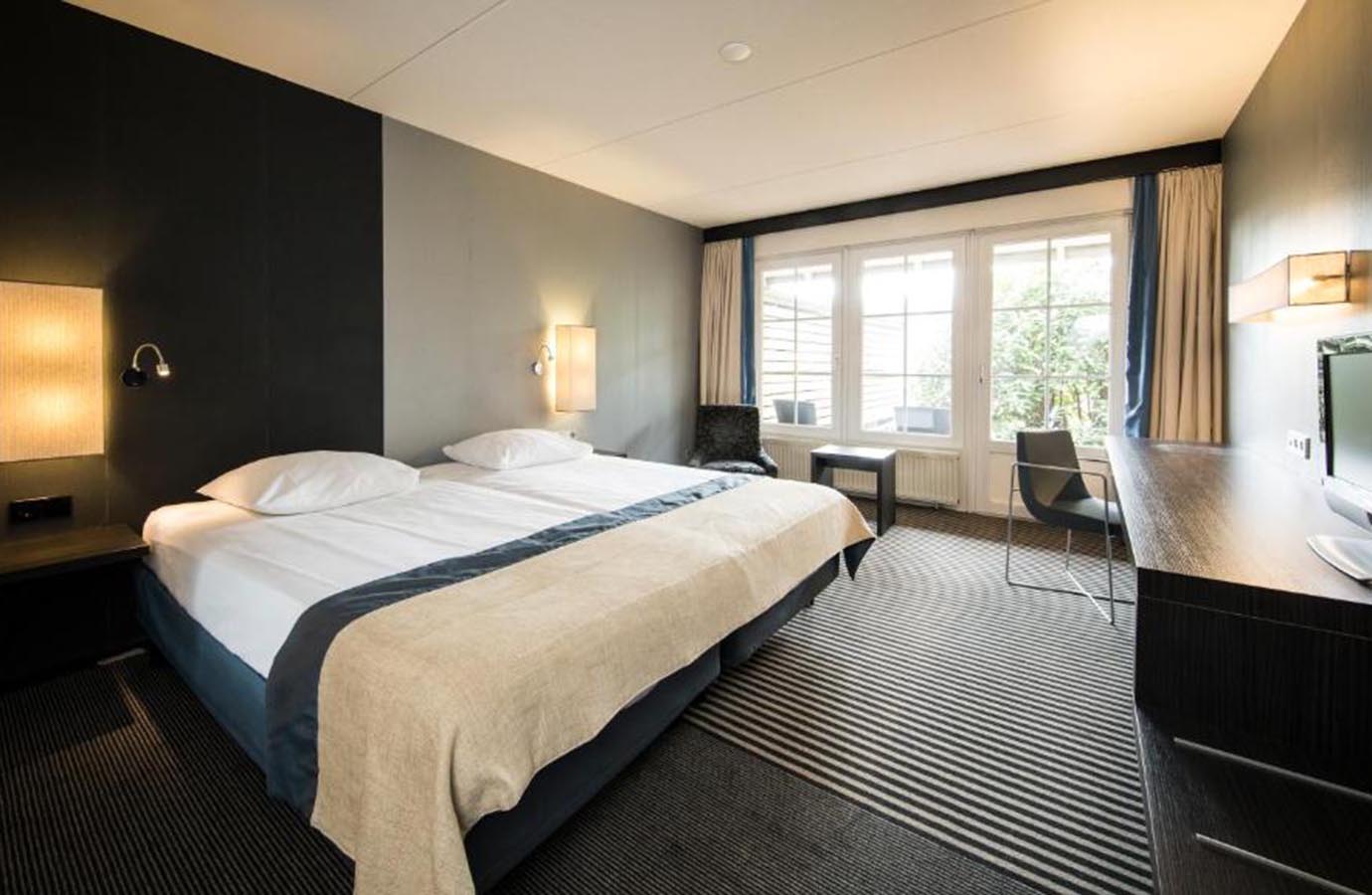 Aanbevolen gezinsvriendelijke hotels in Enschede: ideale plekken om tijd door te brengen met uw kinderen